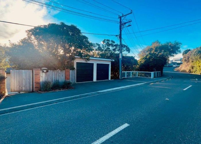  at 15 Glanmire Road, Newlands, Wellington, Wellington