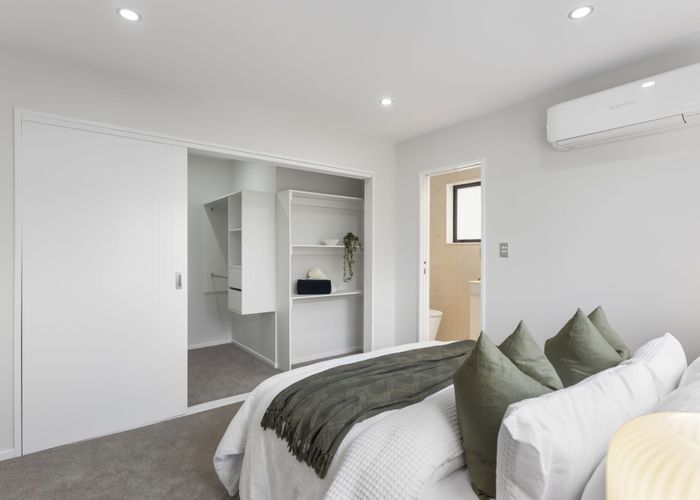  at 2/17B Eastglen Road, Glen Eden, Waitakere City, Auckland