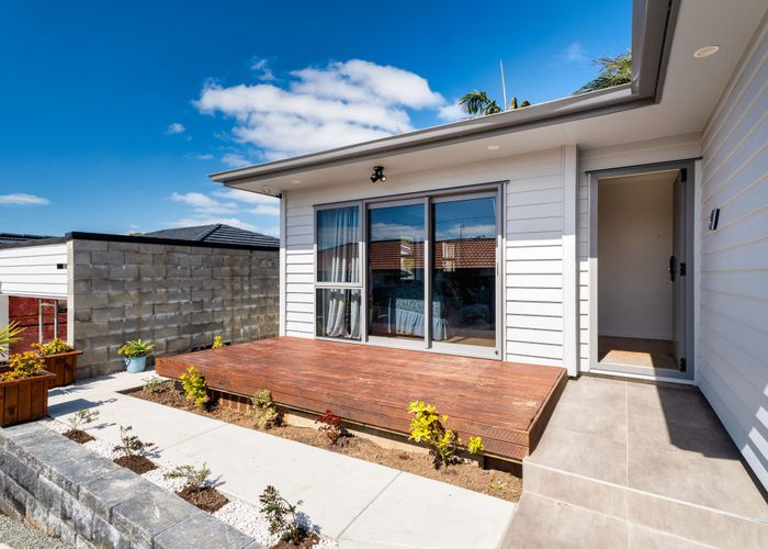  at 74A&B Awaroa Road, Sunnyvale, Waitakere City, Auckland