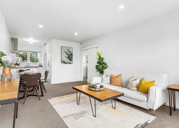  at 6/11 Tawera Road, Greenlane, Auckland