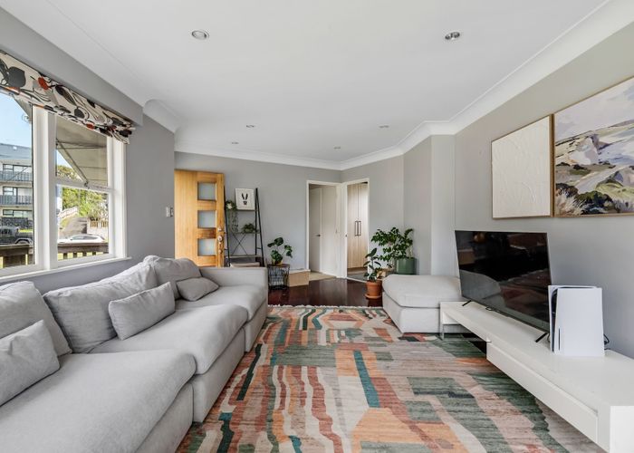  at 10 Awaroa Road, Sunnyvale, Waitakere City, Auckland