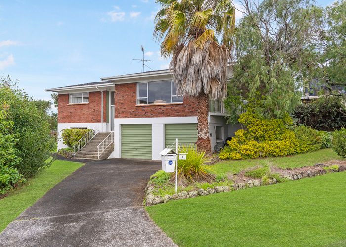  at 3 Mcbreen Avenue, Northcote, Auckland