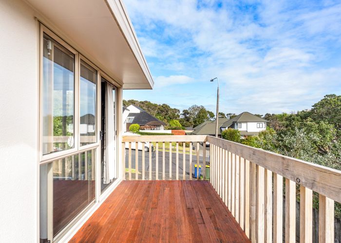  at 1/111 Seaview Road, Glenfield, North Shore City, Auckland