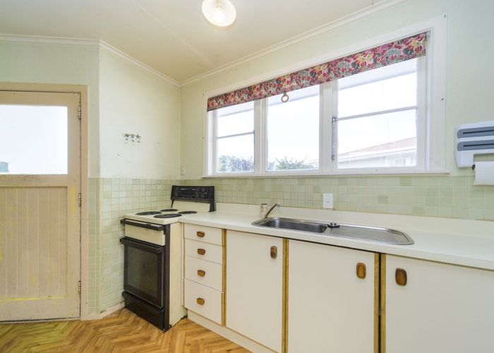  at 9 Benmore Avenue, Cloverlea, Palmerston North