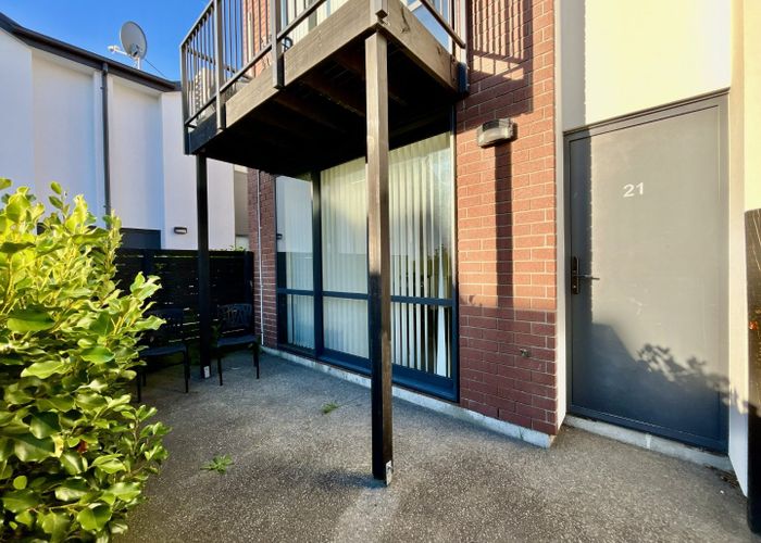  at 21/17 Bunyan Street, Waltham, Christchurch