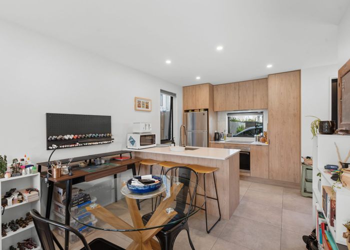  at 2/312 Worcester Street, Linwood, Christchurch City, Canterbury
