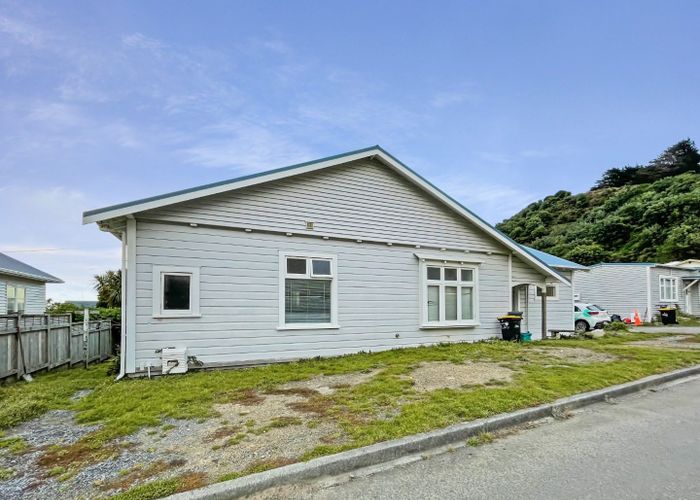  at 33 Happy Valley Road, Owhiro Bay, Wellington, Wellington