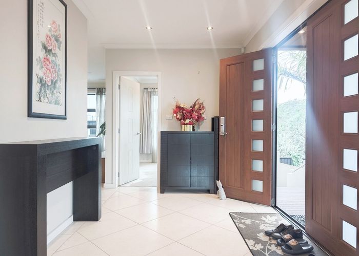  at 4 Montrose terrace, Mairangi Bay, North Shore City, Auckland