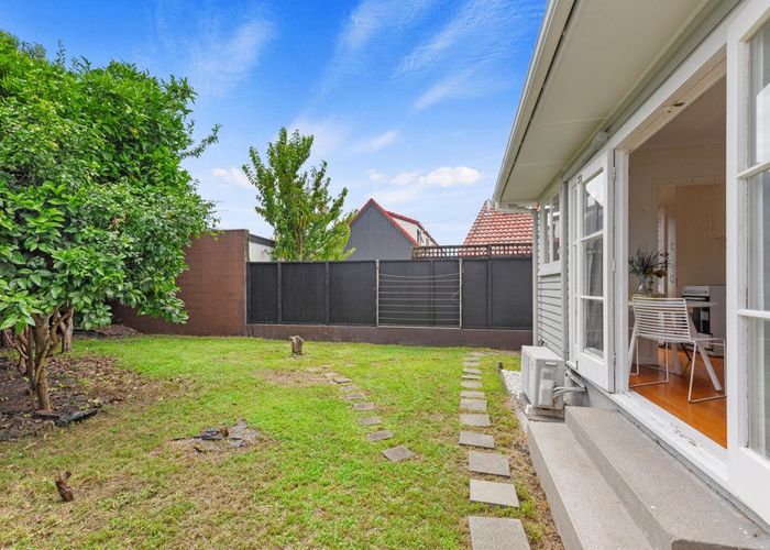  at 2/41 Turret Road, Tauranga South, Tauranga