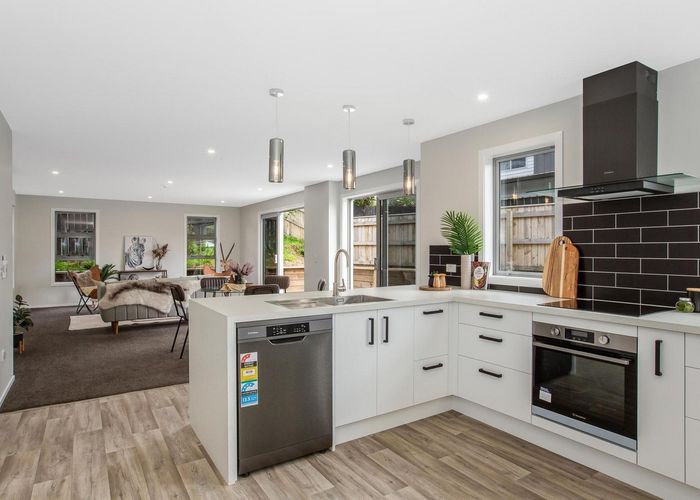  at 124A Main Road, Titahi Bay, Porirua