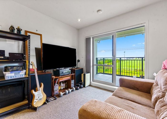  at C14/71 Spencer Road, Oteha, North Shore City, Auckland