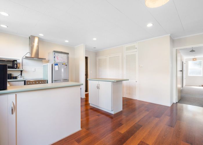  at 11 Fordham Street, Beach Haven, Auckland