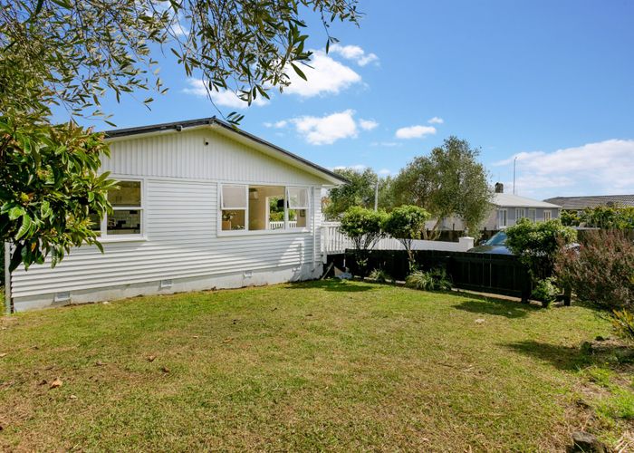For sale 4202 Great North Road, Glendene, Waitakere City, Auckland