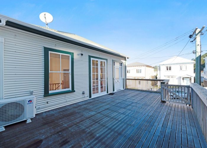  at 18 George Street, Thorndon, Wellington
