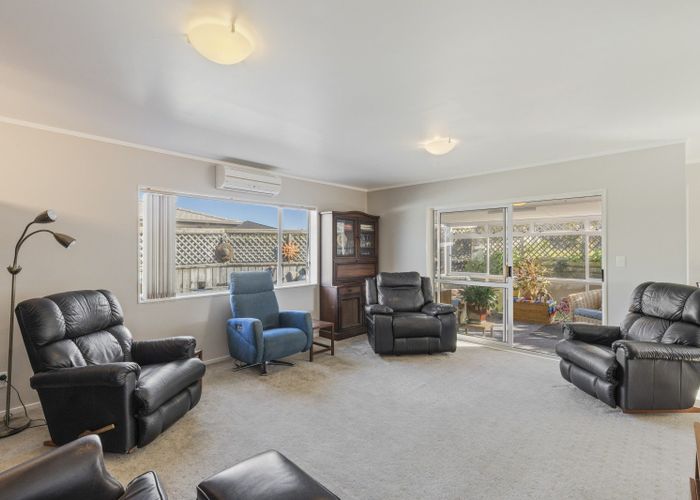  at 1/3 Sandel Rise, Merrilands, New Plymouth, Taranaki