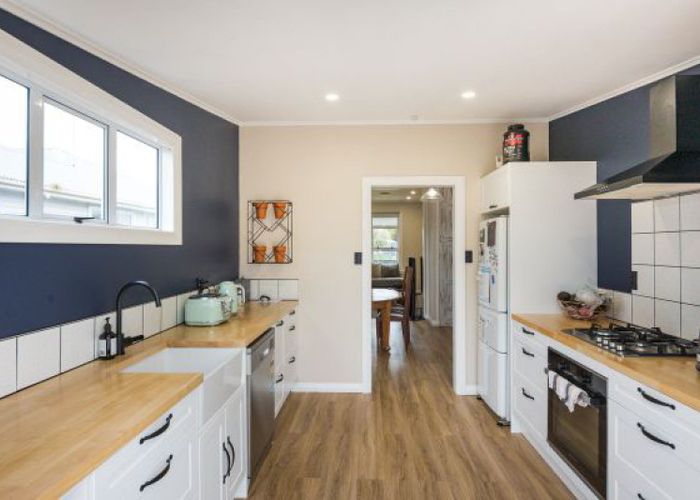  at 19 Carlisle Street, Milson, Palmerston North