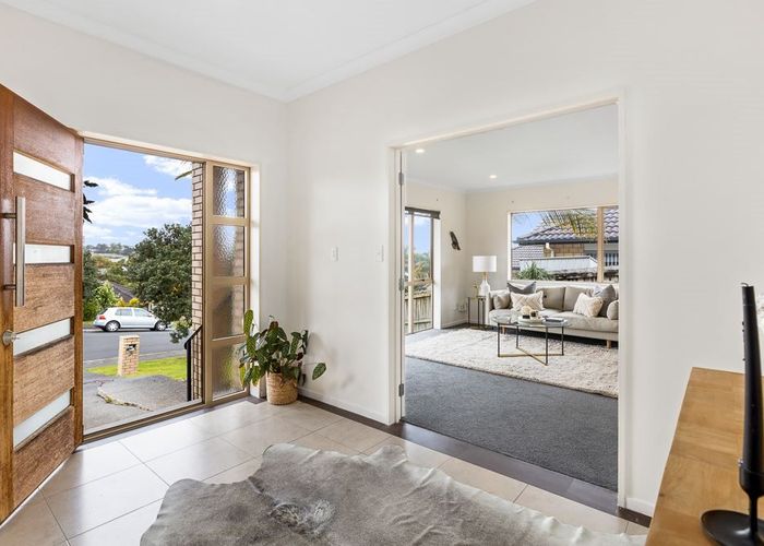  at 11 Bloomfield Rise, Stanmore Bay, Whangaparaoa