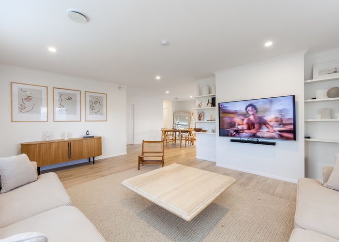  at 27 Donald Street, Stanmore Bay, Whangaparaoa