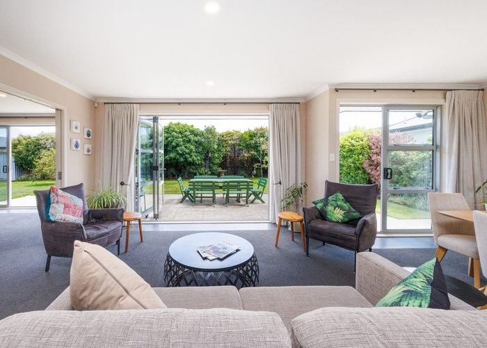  at 49 Rodeo Drive, Kelvin Grove, Palmerston North