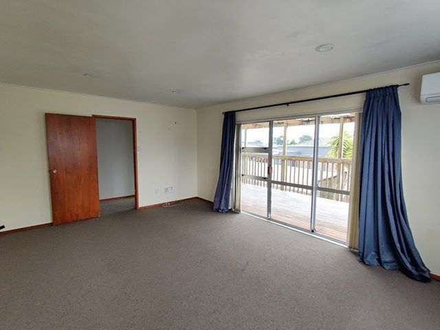  at 58 Lewisham Street, Highland Park, Auckland