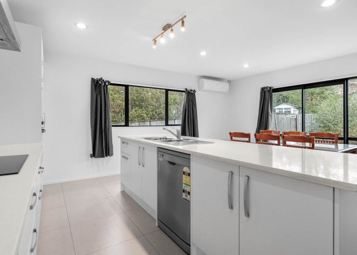  at 27A Keegan Drive, Massey, Waitakere City, Auckland