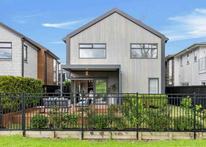  at 7 Tomonga Way, Bucklands Beach, Auckland