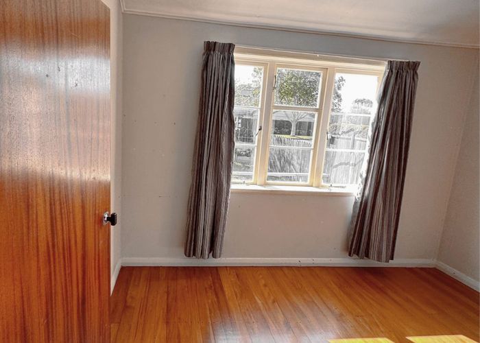  at 31 Queensway, Three Kings, Auckland City, Auckland
