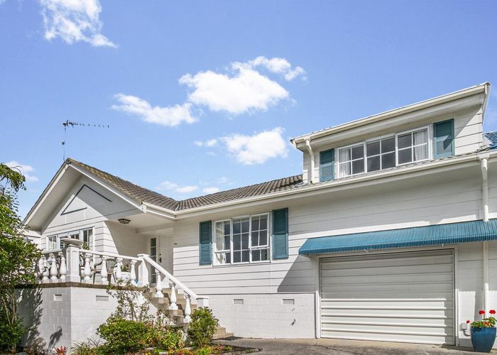  at 1/6 Mahuta Grove, Northcote, North Shore City, Auckland