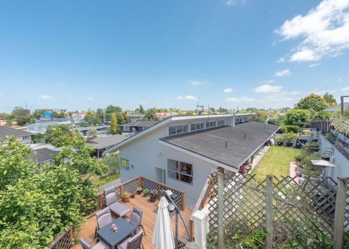  at 11A Beerescourt Road, Beerescourt, Hamilton, Waikato