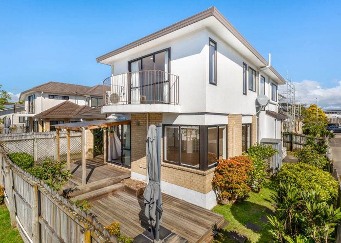  at 4/96 Elliot Street, Howick, Manukau City, Auckland