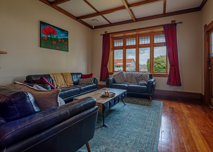  at 33 Knowles Street, Terrace End, Palmerston North
