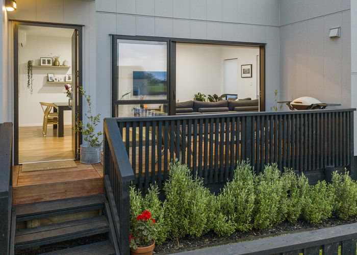  at 126 Tarapuka Road, Westgate, Auckland