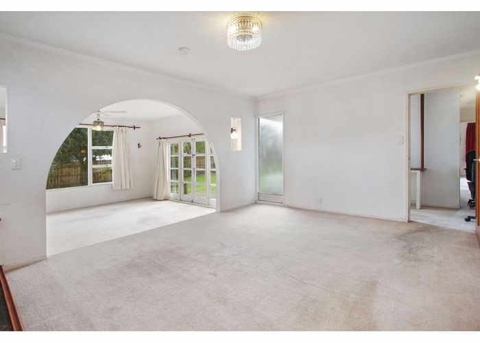 at 3 Ngatoa Place, Glenfield, Auckland
