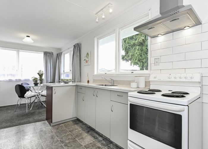  at 214 Portsmouth Road, Flaxmere, Hastings