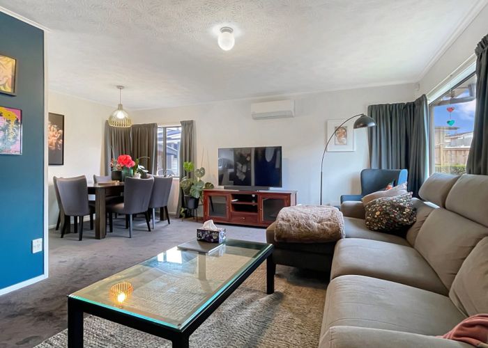  at 7 Angeline Place, Massey, Auckland