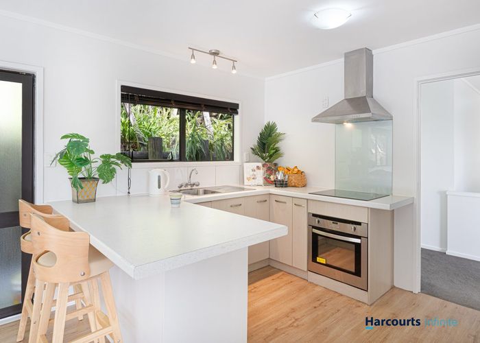  at 2/27 Flavia Close, Torbay, North Shore City, Auckland