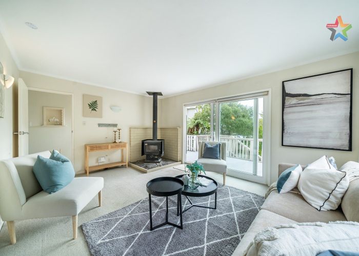  at 102 Pinehaven Road, Pinehaven, Upper Hutt, Wellington