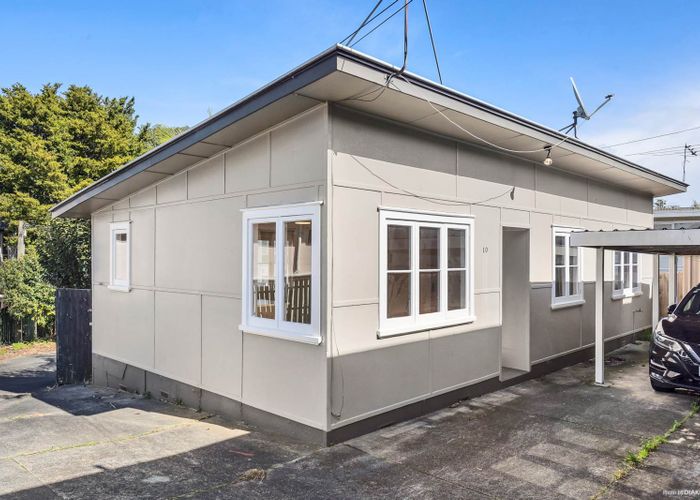  at 10/3 Picton Street, Howick, Auckland