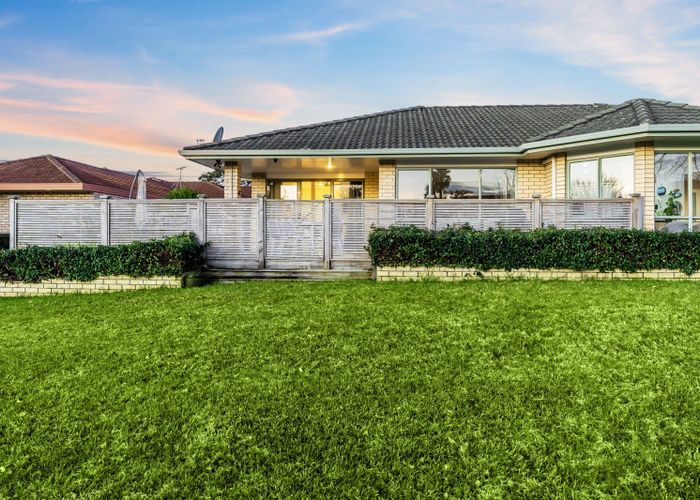  at 32 Starlight Cove, Hobsonville, Auckland