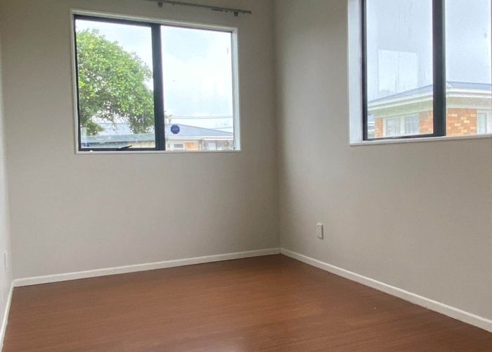  at 5B Watson Place, Papatoetoe, Manukau City, Auckland