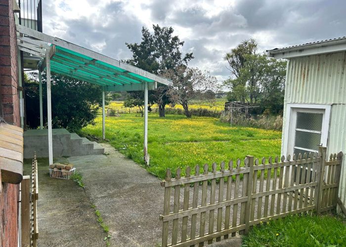  at 81 Blackbridge Road, Albany