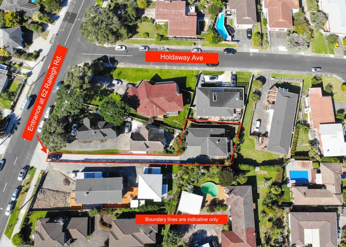  at 2/3 Holdaway Avenue, Northcote, Auckland