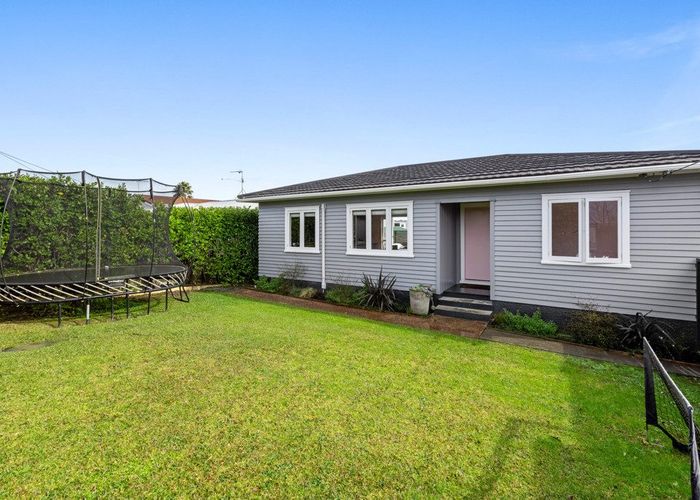  at 1/74 college road, Northcote, North Shore City, Auckland
