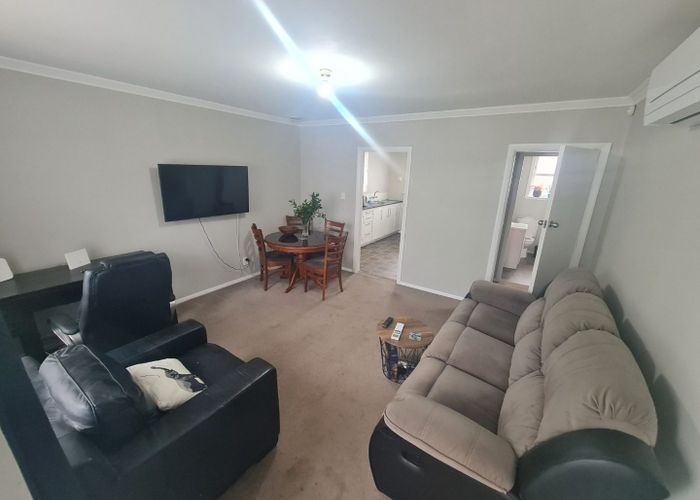  at 2/1007 Fergusson Drive, Clouston Park, Upper Hutt, Wellington