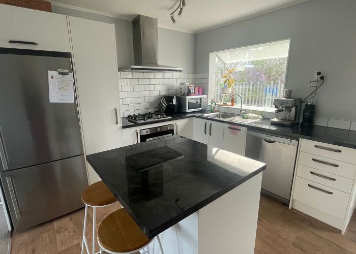  at 16 Evesham Place, Newlands, Wellington, Wellington