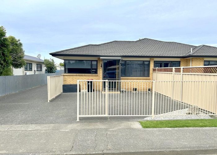  at 142a Gloucester Street, Taradale, Napier, Hawke's Bay