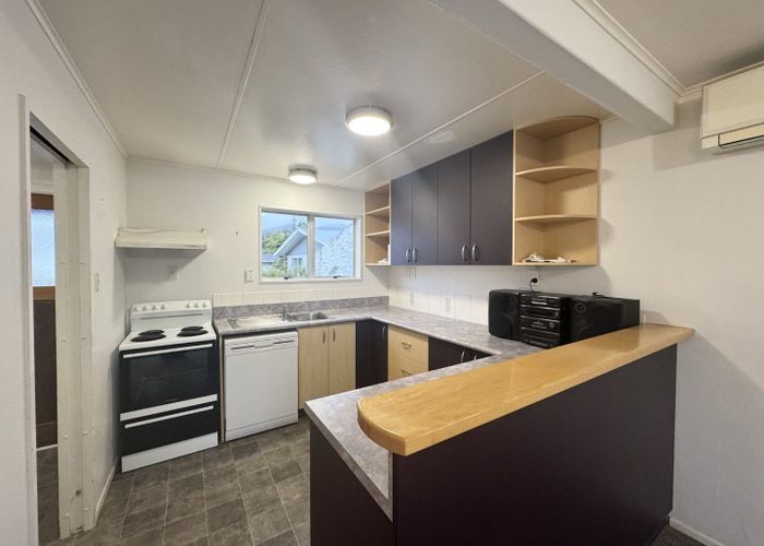  at 1/8 Kew Grove, Wainuiomata, Lower Hutt