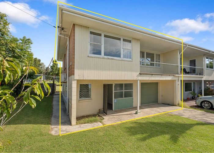  at 2/2A Arundel Street, Hillsborough, Auckland City, Auckland