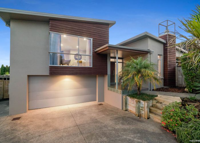  at 8 Chard Place, Flat Bush, Auckland