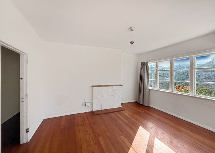  at 869A High Street, Boulcott, Lower Hutt, Wellington